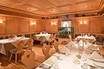 Schwäbische Stube de l'hôtel gastronomique Enztalhotel à Enzklösterle