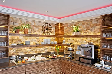 Buffet im Wellnessbereich im Enztalhotel im Schwarzwald