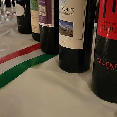 Wie versprochen...Ein unvergesslicher Abend.Italien zu Gast,ein Lebensgefühl zu Gast. #enztalhotel #claudioversace #fischer_trezza #nördlicherschwarzwald #italienischeküche