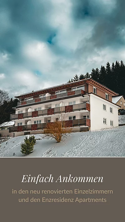 Komfortabel ankommen, entspannen und die Aussicht genießen! Unsere neu renovierten Einzelzimmer bieten Ruhe und Wohlgefühl, und über den beheizten Verbindungsgang gelangen Sie bequem zu unseren...