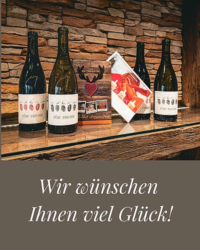 Zum Start ins neue Jahr verschenken wir besondere Wohlfühl- und Genussmomente Zu gewinnen: • 2× „Fühl dich wohl“ – Gesichtsbehandlung ca.