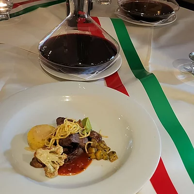 Wie versprochen...Ein unvergesslicher Abend.Italien zu Gast,ein Lebensgefühl zu Gast. #enztalhotel #claudioversace #fischer_trezza #nördlicherschwarzwald #italienischeküche